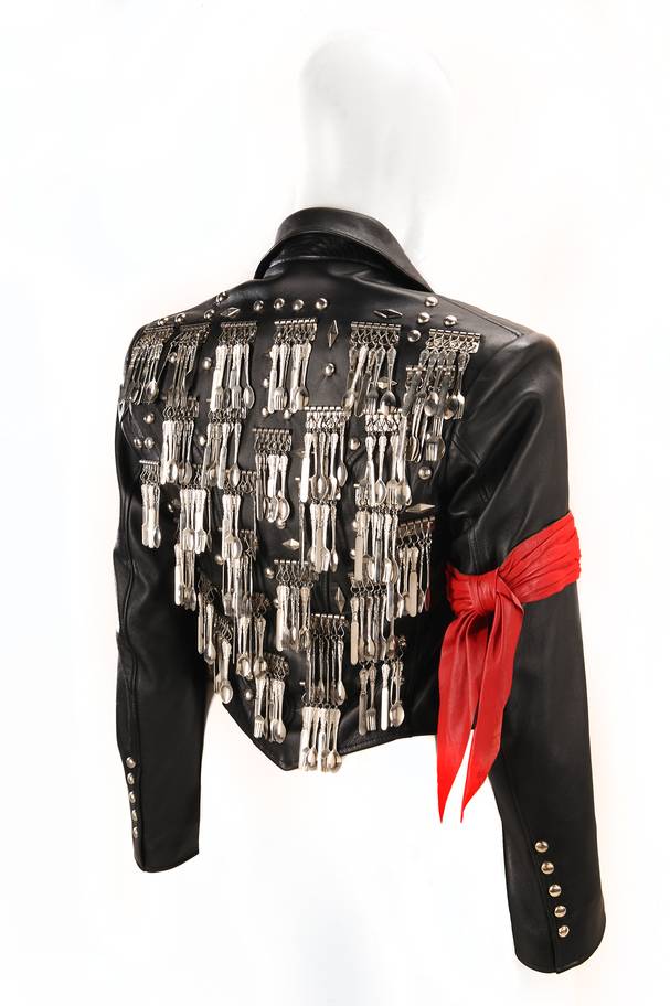 La chaqueta de cenar de Michael Jackson por Michael Lee Bush